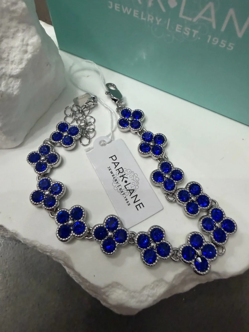 Park Lane Women’s Bleu Impression Tennis Bracelet Blue Crystal Floral Silver NWT - Picture 3 of 3